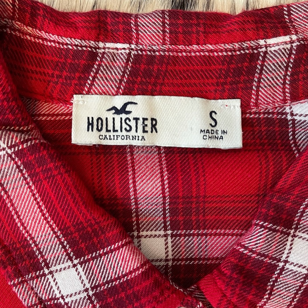 Hollister Cutest red plaid 100% viscose, so light - Picture 3 of 3
